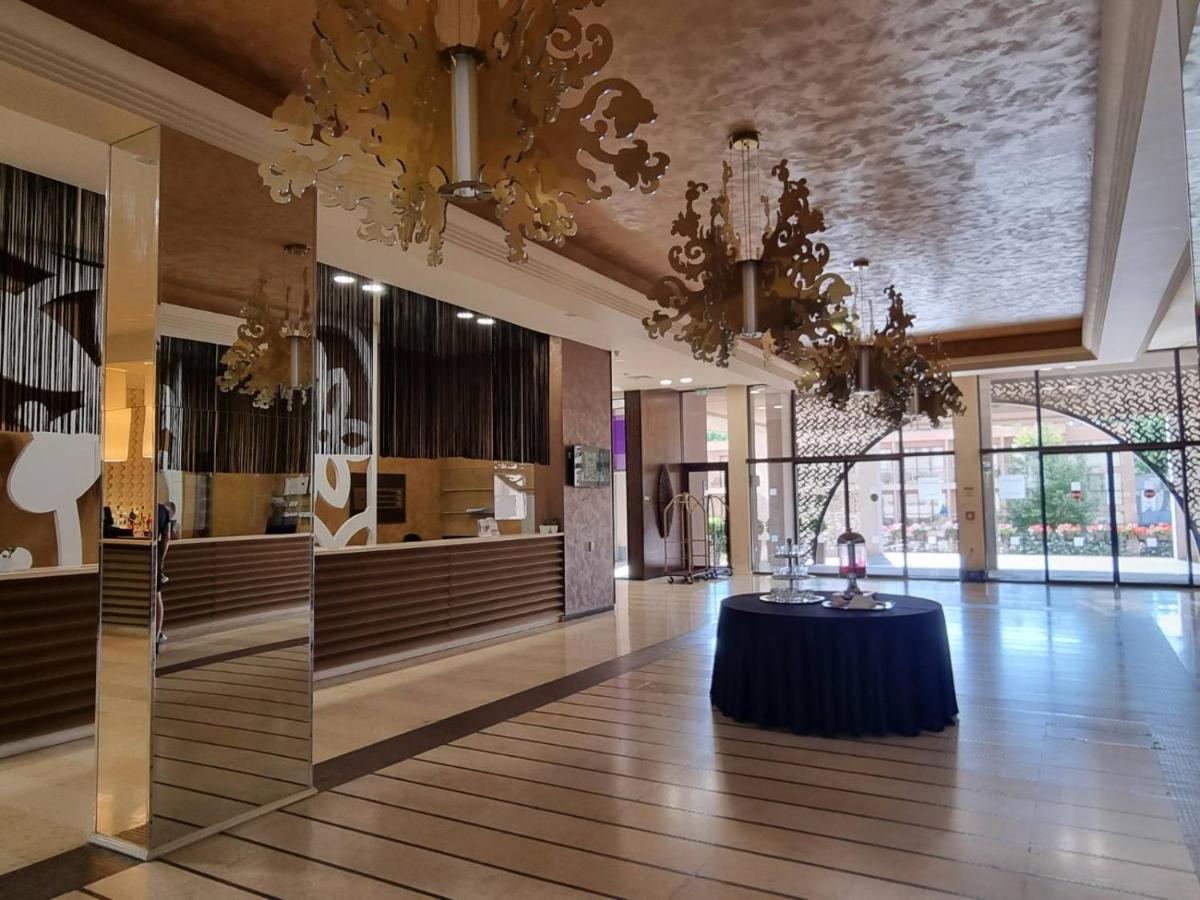 Royal Beach Apartment Barcello B 써니비치 외부 사진